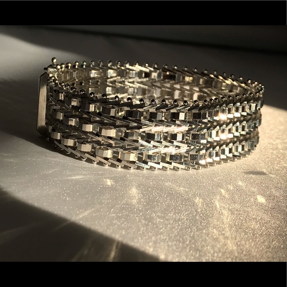 Milor Sterling Diamond-Cut Woven Link Bracelet - Picture 7 of 11